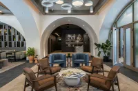 The Westley Calgary Downtown, Tapestry Collection by Hilton - 4-Star