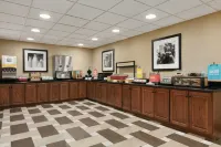 Hampton Inn & Suites Enid - parking