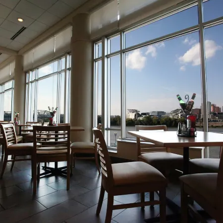 Embassy Suites by Hilton Cincinnati RiverCenter