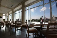 Embassy Suites by Hilton Cincinnati RiverCenter - bar