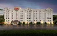 Hampton Inn & Suites Raleigh Cary Lenovo Center - Pet friendly