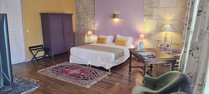 Hôtel du Palais Hotels in Charente