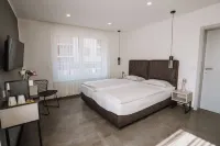Mey Boardinghouse - 2-Star