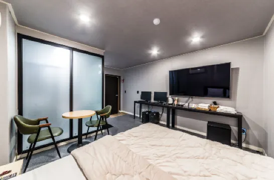 Sanbon Praha Отели рядом с достопримечательностью «Hansei University»