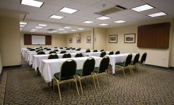 Holiday Inn Express Southington