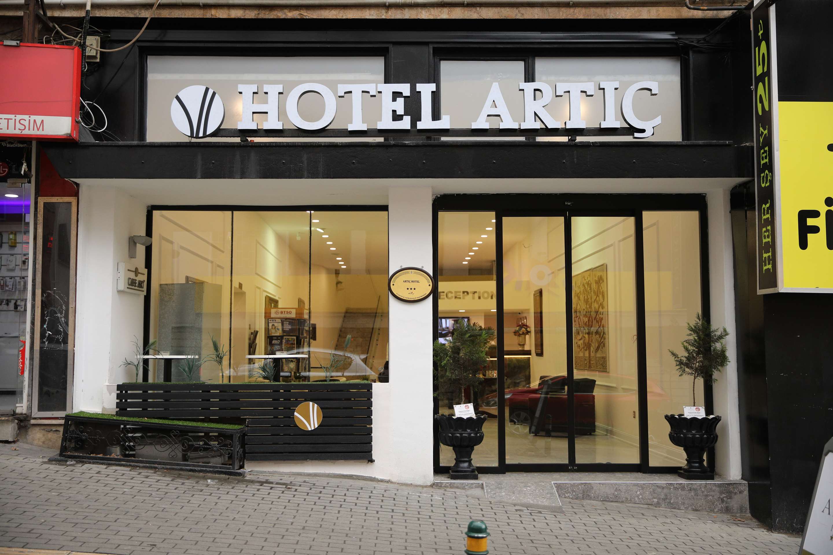 Artic Hotel