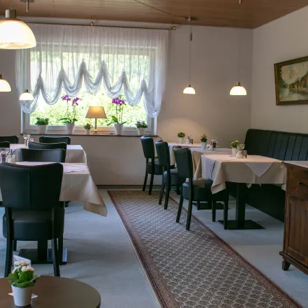 Haus am Wasserfall