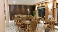 施呂希滕城AKZENT飯店 - 早餐