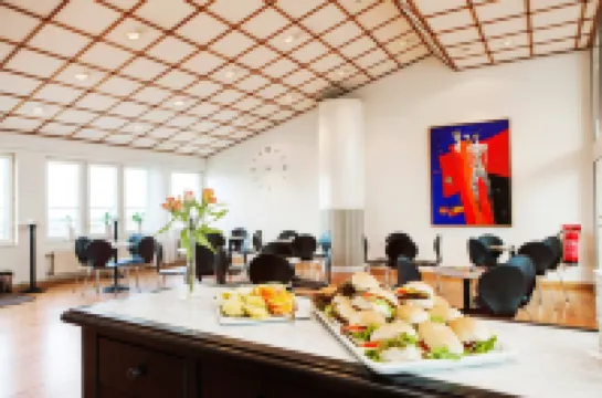 Elite Hotel Marina Plaza