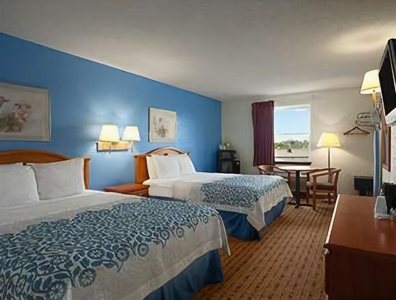 Days Inn by Wyndham Lancaster PA Dutch Country