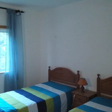 Albufeira 2 Bedroom Apartment 5 Min. from Falesia Beach and Close to Center! B