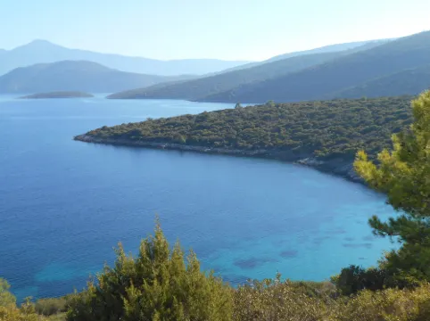 Holiday Apartment with Sea View and Mountains View