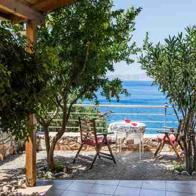 House with Private Place to Swim, Solitary, View Hotel Exterior