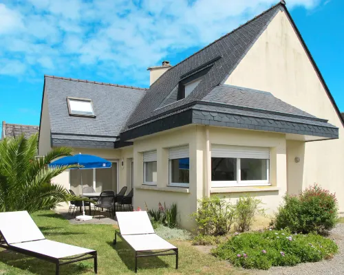 Le Triskell Hotels in Cleder