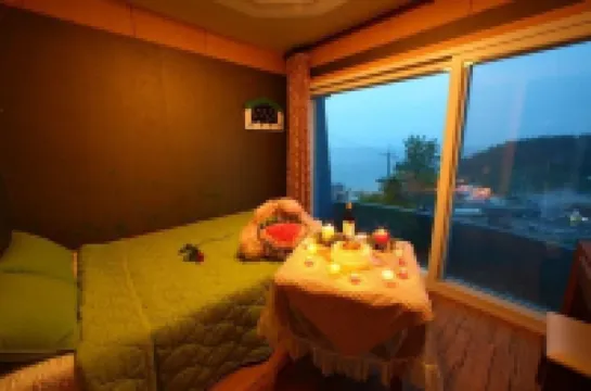 Yeosu Tremoa Pension Hotels near Hyangiram Hermitage