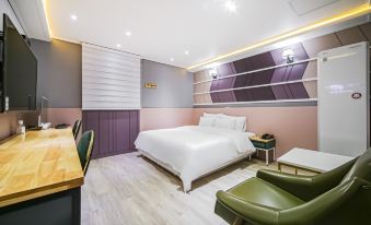 Hotel Cheese Ulsan Samsan - Housity