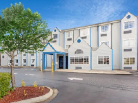 馬修斯/夏洛特温德姆麥客達套房酒店 馬修斯酒店