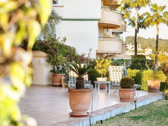 Luxury Apartment with Sea View in Marbella