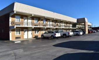 Inn of Lenoir Motor Lodge