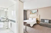 โรงแรม Holiday Inn Express Sandton Woodmead บาย IHG