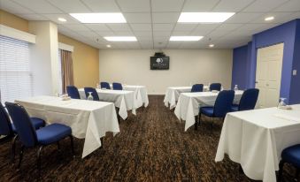 DoubleTree by Hilton Hotel Buffalo - Amherst