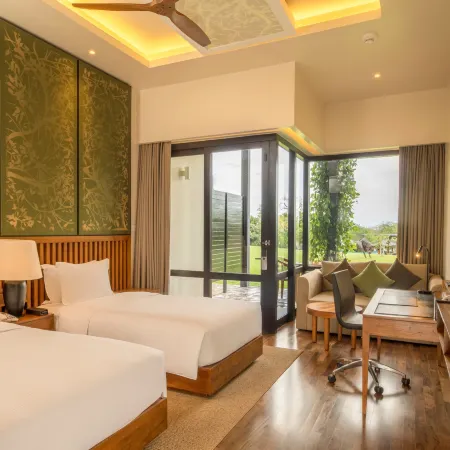 DoubleTree by Hilton Weerawila Rajawarna Resort