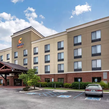 Comfort Suites