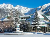 Pocaterra Inn and Waterslide Hotels in Canmore
