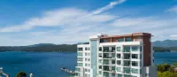 One Lakeside Hotels near Safeway