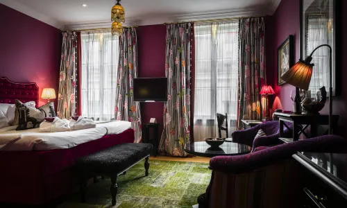 Dorsia Hotel & Restaurant