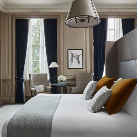 Kimpton CHARLOTTE SQUARE by IHG