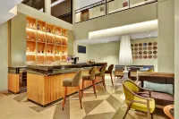 Holiday Inn GOA CANDOLIM by IHG - bar