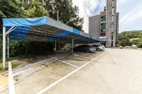ライン プラス ホテル - 駐車場