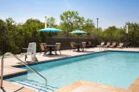 La Quinta Inn & Suites by Wyndham San Antonio Seaworld/Lafb - piscine