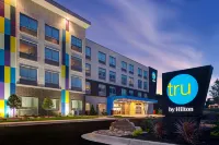 Tru by Hilton Lithia Springs