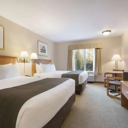 Days Inn & Suites by Wyndham Thunder Bay