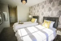 The Binsted Inn Hotels near Bentley
