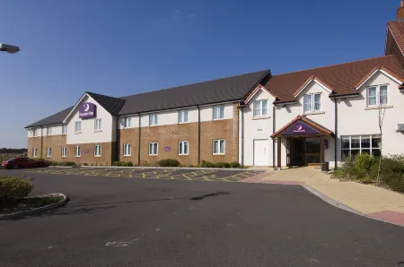 Premier Inn Frome Отели в г. Бишопстроу