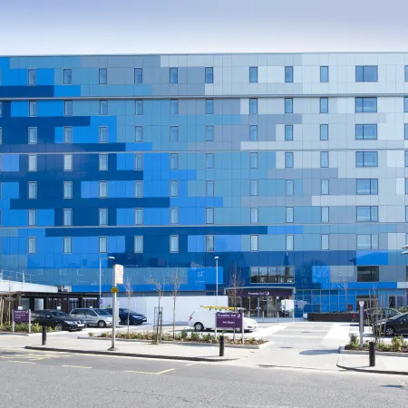 Premier Inn London Archway Hotel Отели рядом с достопримечательностью «Хайгейт»