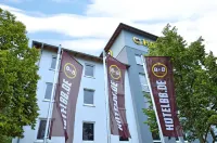 B&B HOTEL Berlin-Dreilinden Hotels near Kleingartenanlage Nikolassee (Nymphenufer)