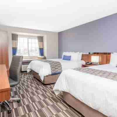 Microtel Inn & Suites by Wyndham Sault Ste. Marie Rooms