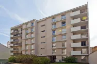 Séjours & Affaires Paris-Malakoff - 3-Star