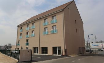 Le Konine - Hotel & Bar & Restaurant