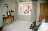 The Lounge Hotel & Bar Hotels in Eden