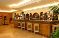 โรงแรม เบนินี - ที่มีบาร์