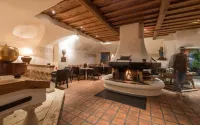 Strasserwirt - Ansitz zu Tirol Hotels in Obertilliach