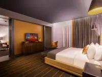 The George, by Valencia Hotel Collection Hotels near Bonfire Memorial