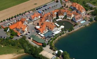 Seehotel Niedernberg - Das Dorf am See