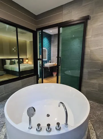 รูปภาพของนันตราคีรี