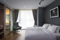 R Photo Hotel